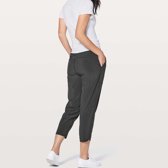 Lululemon Final Play Crop *23" Black Size 2 - Picture 2 of 8